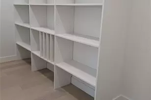 2110 Michele Dr, Sarasota, FL 34231 - Photo 18