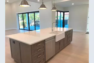 2110 Michele Drive, Sarasota, FL 34231 - Photo 8