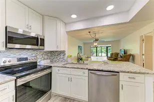 258 Sherwood Dr, Bradenton, FL 34210 - Photo 14