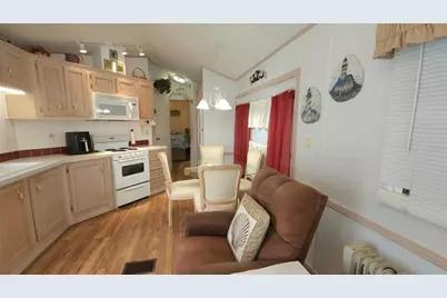 3333 26th Avenue E #1023, Bradenton, FL 34208 - Photo 4