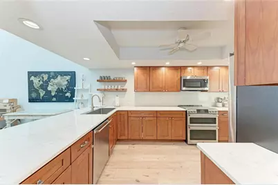 6111 Courtside Drive, Bradenton, FL 34210 - Photo 10