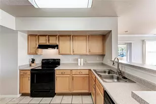 1030 Villagio Cir, Sarasota, FL 34237 - Photo 12