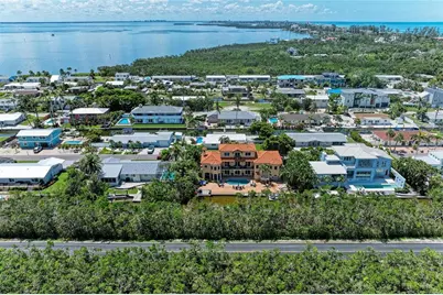 726 Jungle Queen Way, Longboat Key, FL 34228 - Photo 46