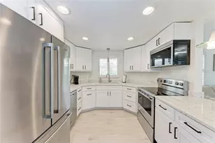 726 Jungle Queen Way, Longboat Key, FL 34228 - Photo 4