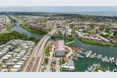 501 Tamiami Trail N #201, Venice, FL 34285 - Photo 4