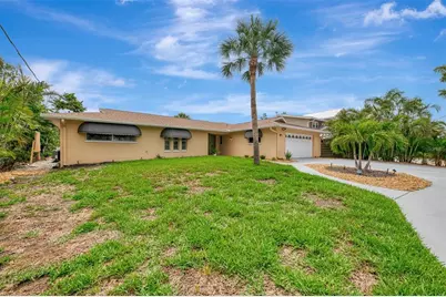 4946 Commonwealth Drive, Sarasota, FL 34242 - Photo 4