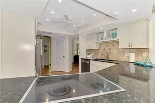 4946 Commonwealth Dr, Sarasota, FL 34242 - Photo 20