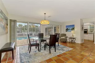 4946 Commonwealth Dr, Sarasota, FL 34242 - Photo 14