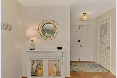 4946 Commonwealth Drive, Sarasota, FL 34242 - Photo 8