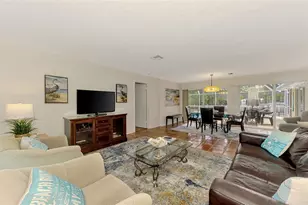 4946 Commonwealth Dr, Sarasota, FL 34242 - Photo 12