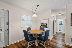 6016 Hibiscus Dr, Bradenton, FL 34207 - Photo 10