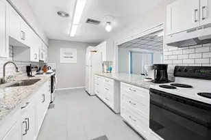 6016 Hibiscus Dr, Bradenton, FL 34207 - Photo 32