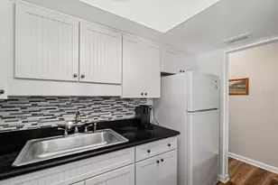 6016 Hibiscus Dr, Bradenton, FL 34207 - Photo 4