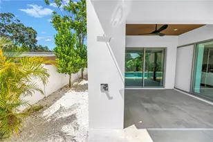 2314 Floyd St, Sarasota, FL 34239 - Photo 66