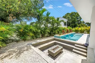 2314 Floyd St, Sarasota, FL 34239 - Photo 74