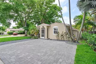1359 Washington St, Hollywood, FL 33019 - Photo 4