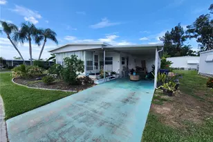 5402 Chateau Ln, Bradenton, FL 34207 - Photo 4