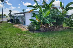 5402 Chateau Ln, Bradenton, FL 34207 - Photo 6