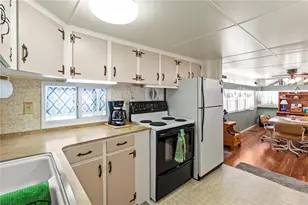 508 50th Avenue Plaza W, Bradenton, FL 34207 - Photo 10