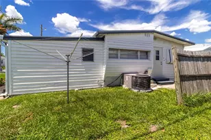 508 50th Avenue Plaza W, Bradenton, FL 34207 - Photo 30