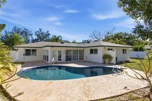 4158 Prudence Dr, Sarasota, FL 34235 - Photo 38