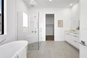 2592 Waterfront Cir, Sarasota, FL 34240 - Photo 14