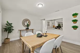 2432 Aspinwall St, Sarasota, FL 34237 - Photo 8