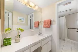 2110 Benjamin Franklin Dr, Sarasota, FL 34236 - Photo 28