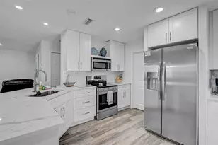 6308 Midnight Pass Rd, Sarasota, FL 34242 - Photo 12