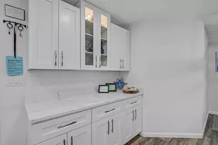 6308 Midnight Pass Rd, Sarasota, FL 34242 - Photo 10