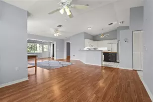 2417 Fairway Oaks Dr, Palmetto, FL 34221 - Photo 12