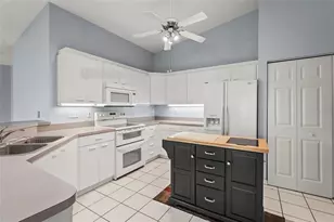 2417 Fairway Oaks Dr, Palmetto, FL 34221 - Photo 20