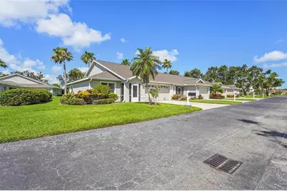 2417 Fairway Oaks Drive #22, Palmetto, FL 34221 - Photo 2