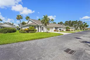 2417 Fairway Oaks Dr, Palmetto, FL 34221 - Photo 2