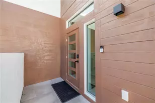 2065 Goldenrod St, Sarasota, FL 34239 - Photo 8