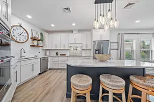 1876 Livingstone St, Sarasota, FL 34231 - Photo 4