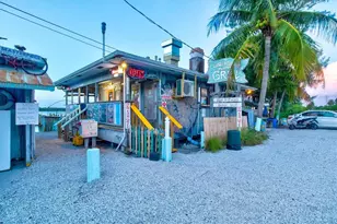 701 Marbury Ln, Longboat Key, FL 34228 - Photo 84