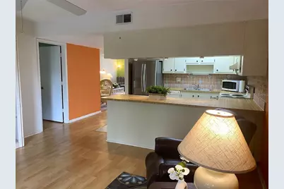 425 30th Avenue W #C211, Bradenton, FL 34205 - Photo 4