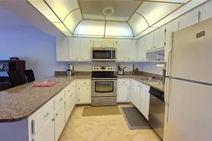 315 30th Ave W, Bradenton, FL 34205 - Photo 6