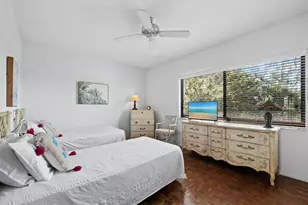 490 N Shore Rd, Longboat Key, FL 34228 - Photo 30