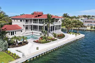 585 Gunwale Ln, Longboat Key, FL 34228 - Photo 6