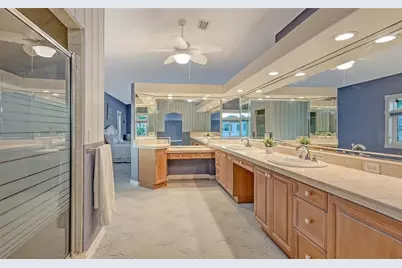 585 Gunwale Lane, Longboat Key, FL 34228 - Photo 58