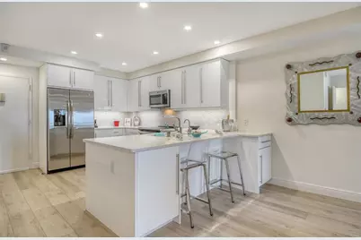 1000 Longboat Club Road #1105, Longboat Key, FL 34228 - Photo 4