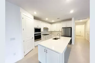 10011 Longmeadow Avenue, Parrish, FL 34219 - Photo 8