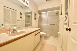 6211 Timberlake Dr, Sarasota, FL 34243 - Photo 18