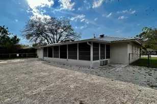 4514 Beacon Dr, Sarasota, FL 34232 - Photo 12