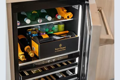 301 Quay Commons #1703, Sarasota, FL 34236 - Photo 14