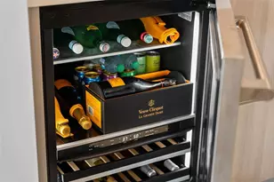 301 Quay Commons, Sarasota, FL 34236 - Photo 14