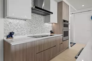 301 Quay Commons, Sarasota, FL 34236 - Photo 20