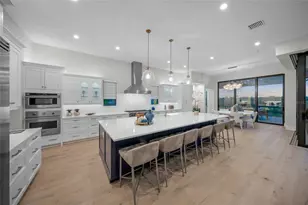 1109 Bayshore Rd, Nokomis, FL 34275 - Photo 10